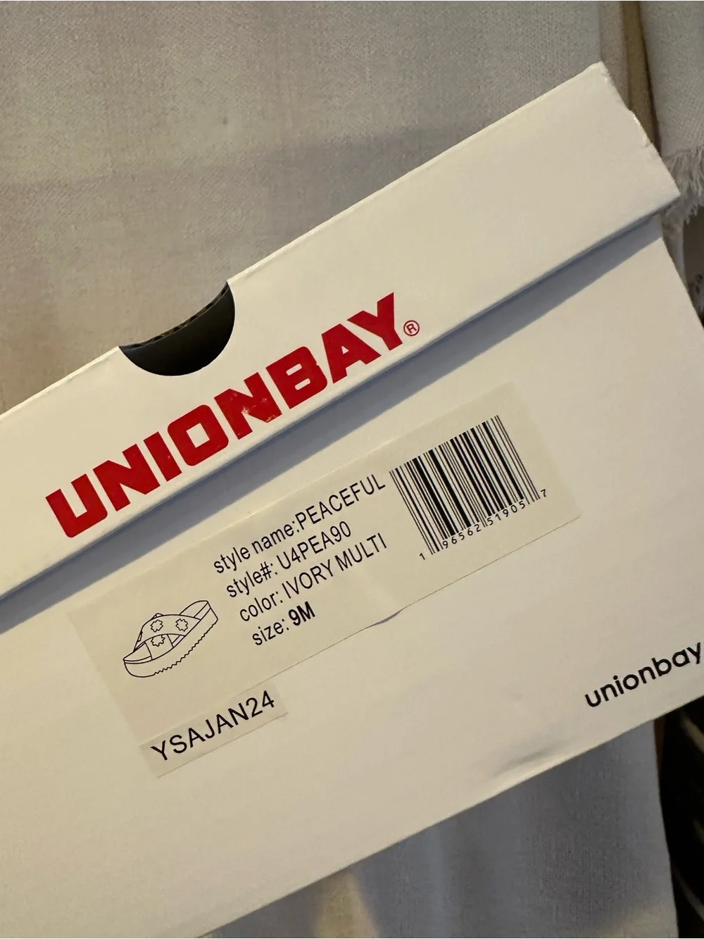 UNIONBAY Crochet Square Crossband Sandals (9)